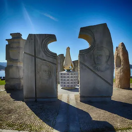 Rosalia De Castro 2*