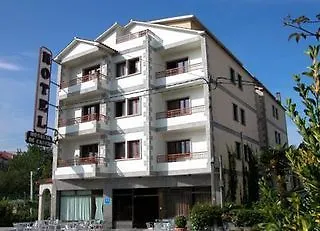 Rosalia De Castro Hotel Poio