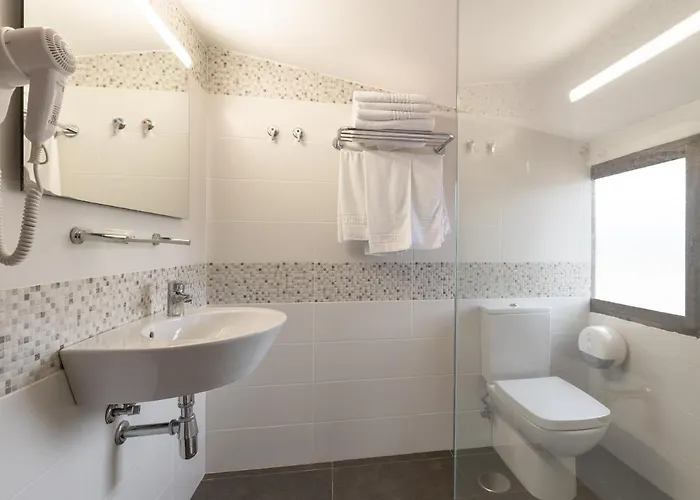 Rosalia De Castro 2* بويو