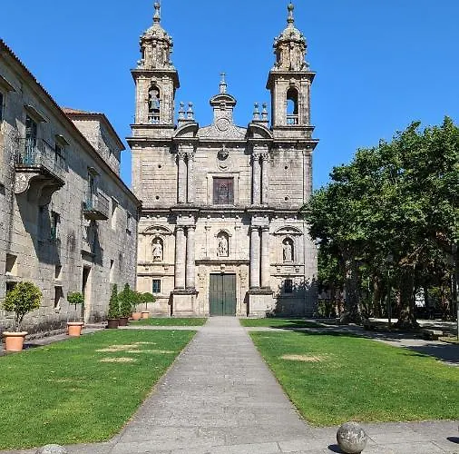 فندق Rosalia De Castro بويو