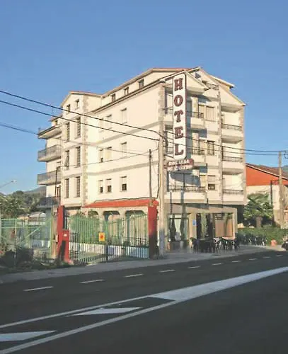 Rosalia De Castro 2* פויו