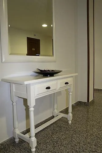 Rosalia De Castro فندق