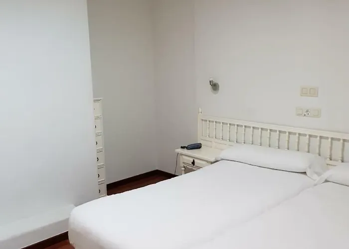 מלון Rosalia De Castro פויו