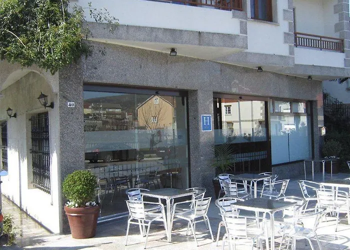 Rosalia De Castro 2* بويو